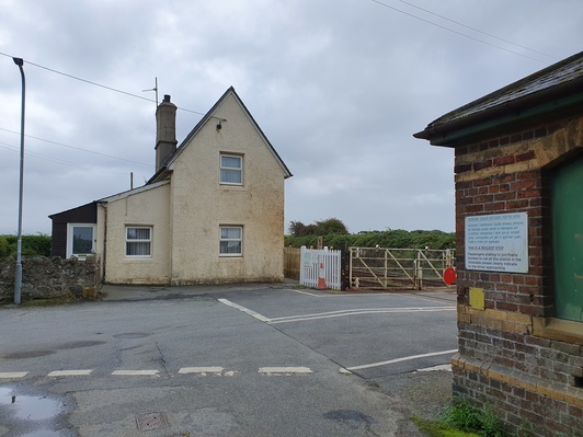 Ty Croes building