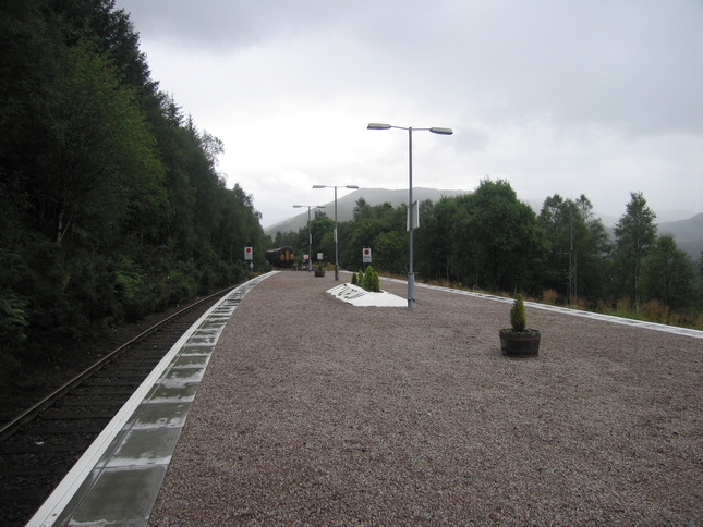Upper Tyndrum platforms looking
south