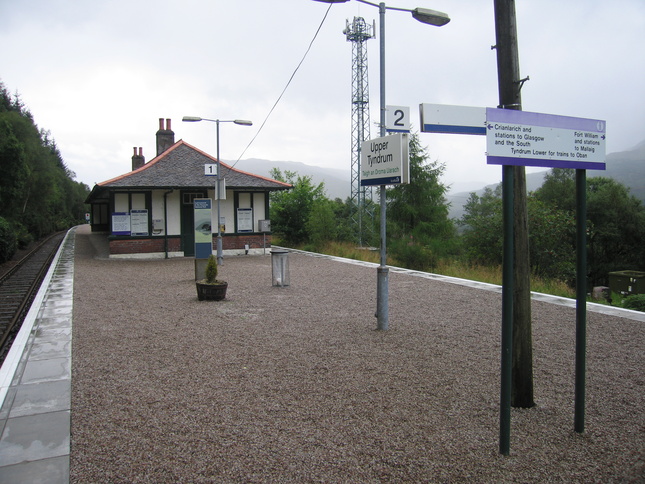 Upper Tyndrum platforms
from north
