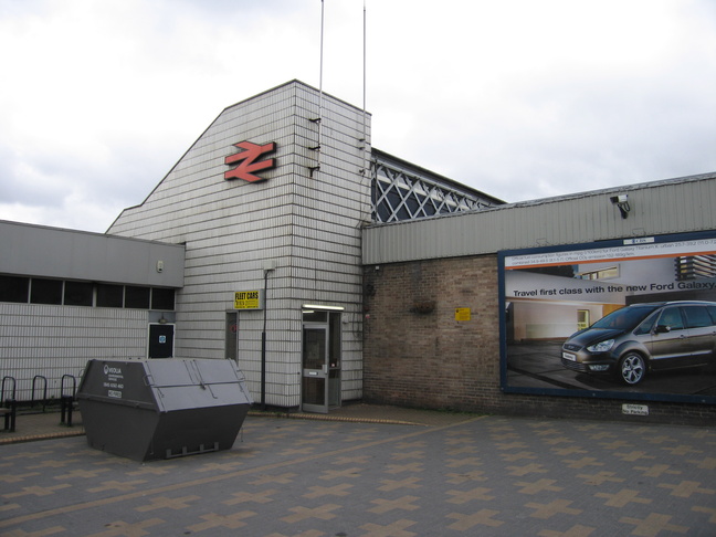 Wakefield Westgate
footbridge exterior