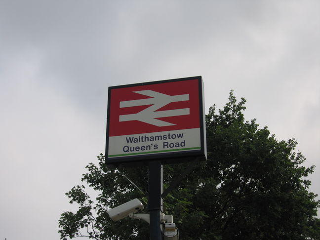 Walthamstow Queen's Road
sign