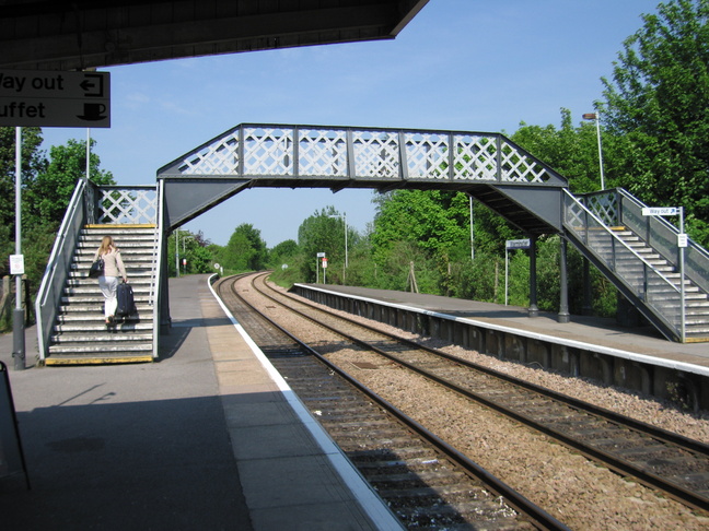 Warminster footbridge