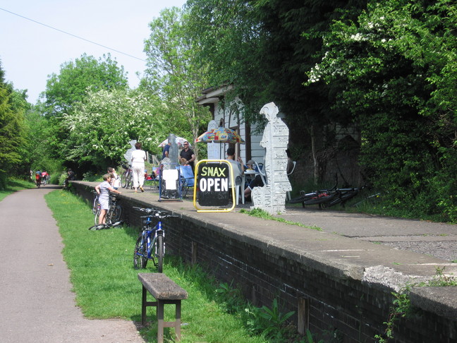 Warmley eastern platform