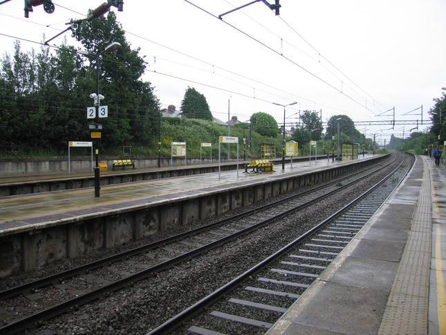 West Allerton platforms looking
east