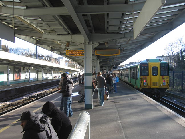 West Croydon platforms 1 and 3