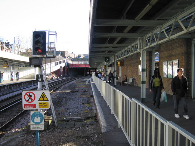 West Croydon platform 2 looking
south