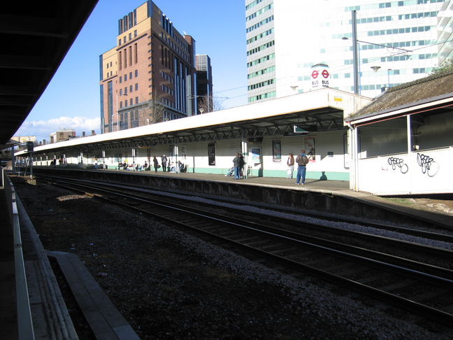 West Croydon platform 4