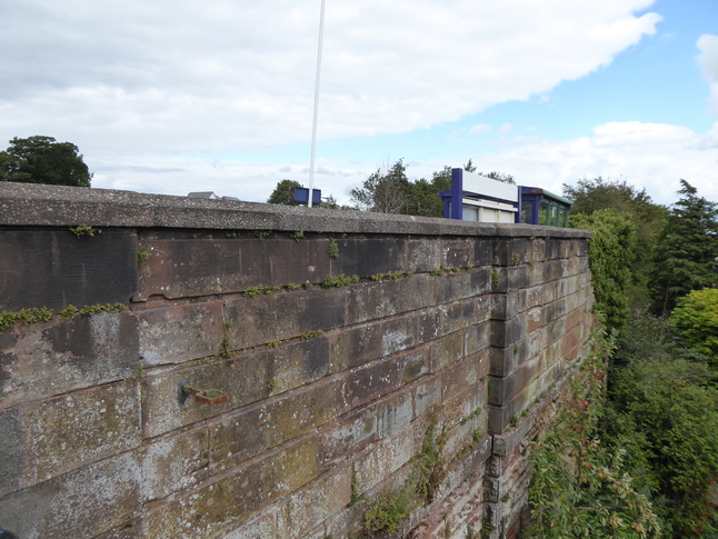 Wigton platform 1 wall