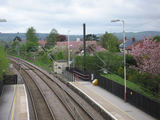 Ben Rhydding platform 2 exit