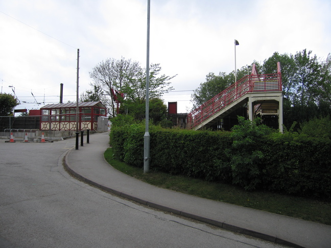 Ben Rhydding footbridge end