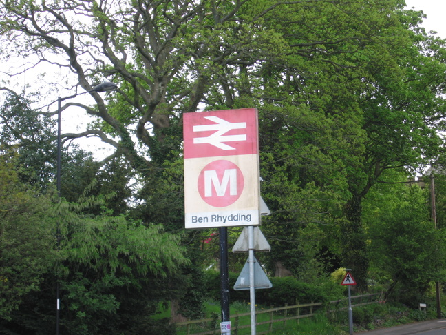 Ben Rhydding sign