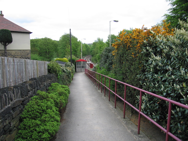 Berry Brow path to platform
