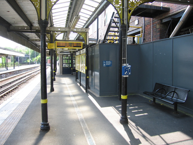 Birkenhead Central platform 1
looking south