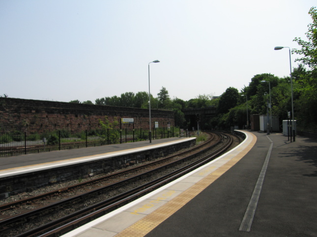 Birkenhead Central
platforms looking south