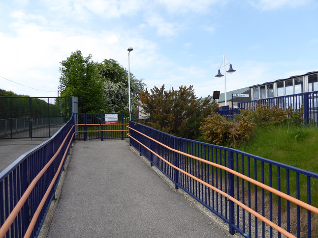 Creswell platform 1 entrance
