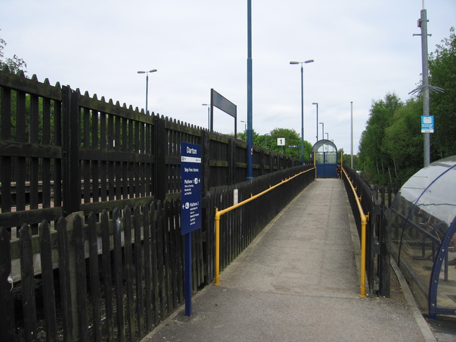 Darton platform 1 entrance