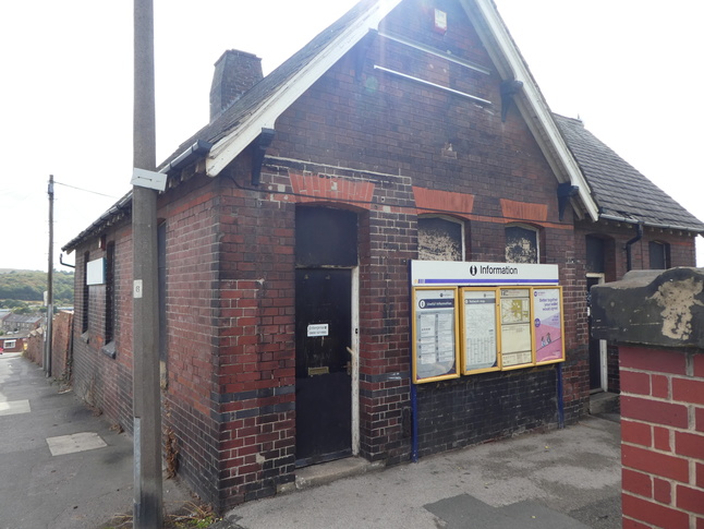 Elsecar platform 1 entrance
