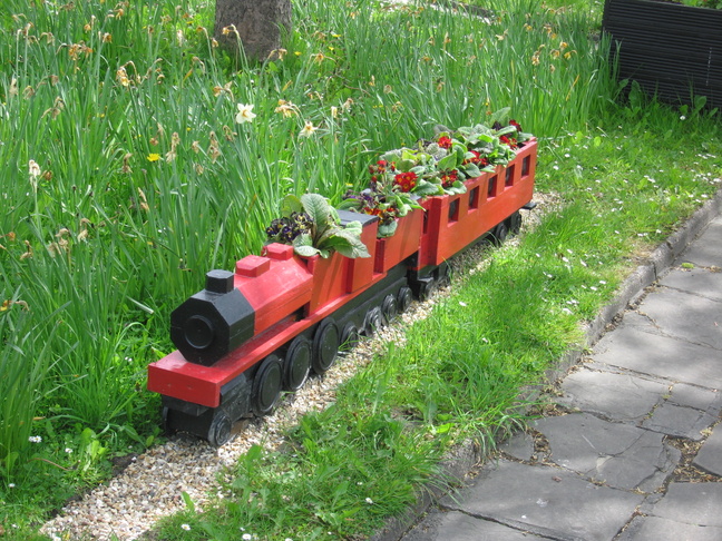 Guiseley small train