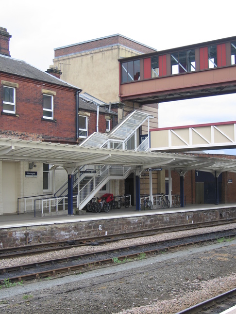 Harrogate platform 1 footbridge
end