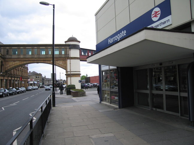 Harrogate shopping bridge