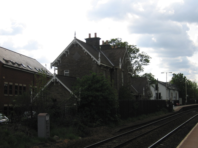 Headingley rear and platform 2