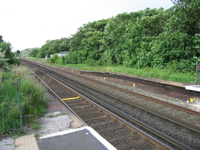 Hightowm platform 2 looking north