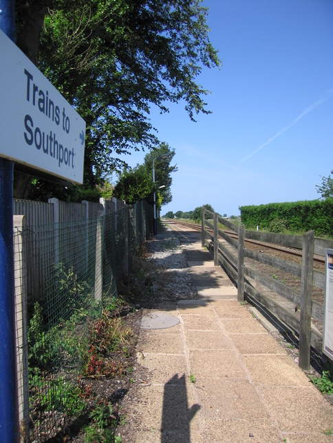 Hoscar platform 2 entrance
