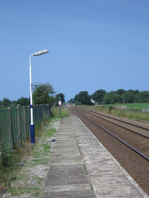 Hoscar platform 2 looking west