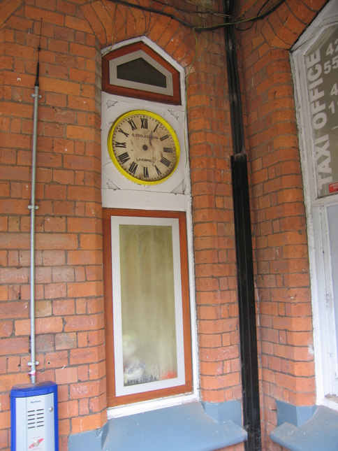 Hough Green clock