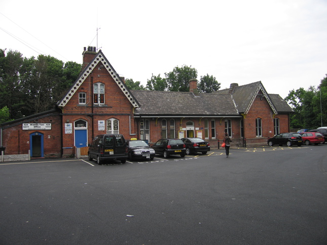 Hough Green front