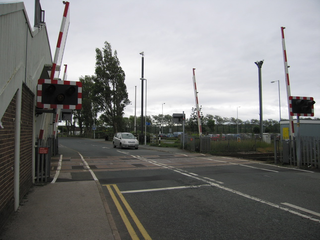 Hoylake level crossing
