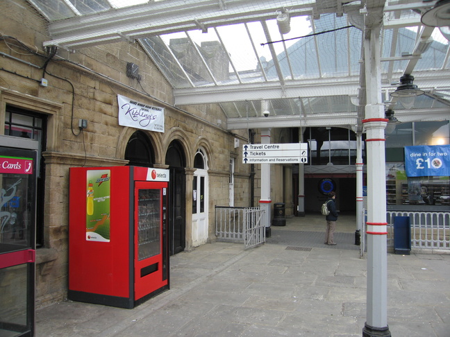 Ilkley platform 1 looking west
under canopy