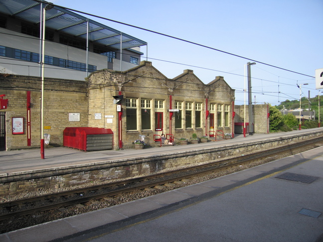 Keighley platform 1