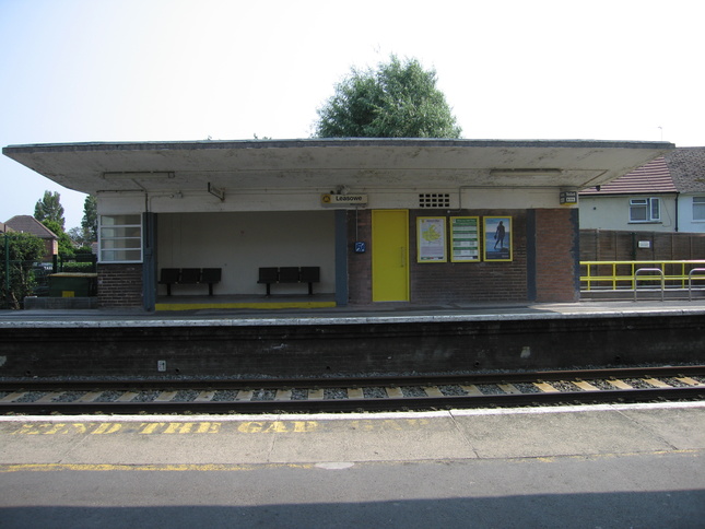 Leasowe platform 2 shelter