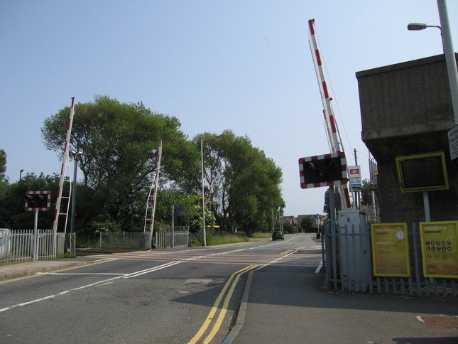 Leasowe level crossing