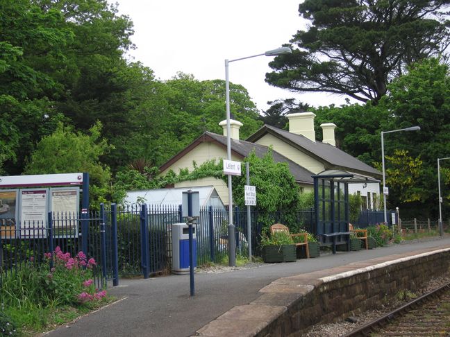Lelant platform and building