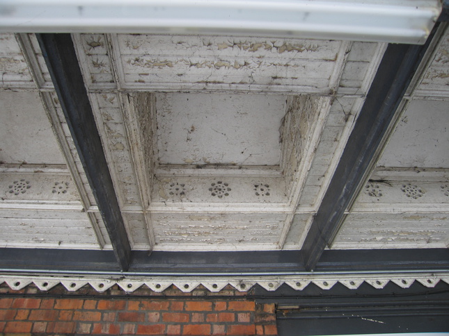 Maghull platform 1 under
canopy