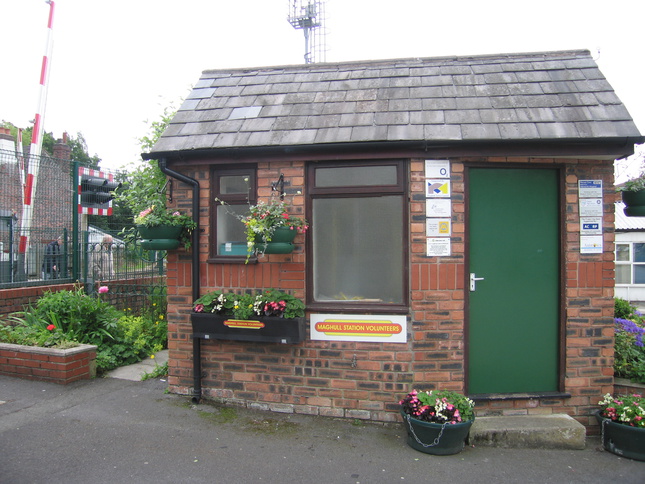 Maghull level crossing hut