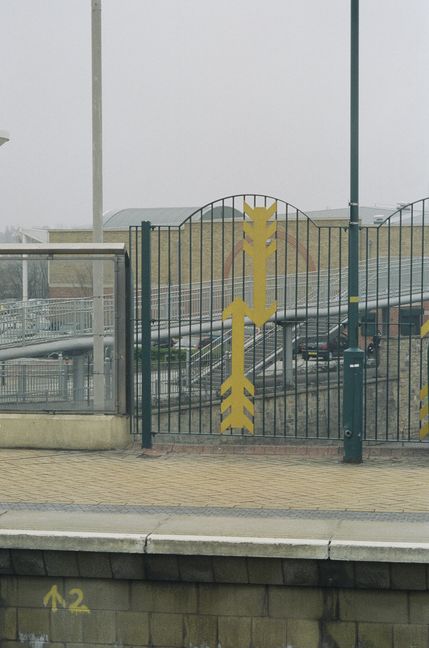 Mansfield railing arrows