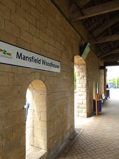 Mansfield Woodhouse
platform 3 inside the shed
