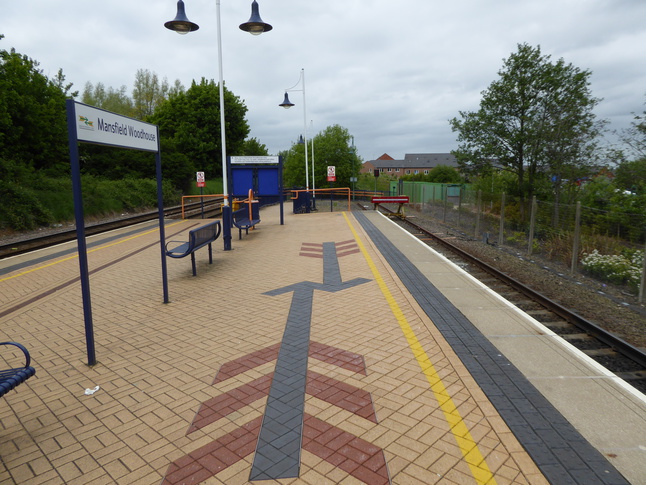 Mansfield Woodhouse platform
3 looking north