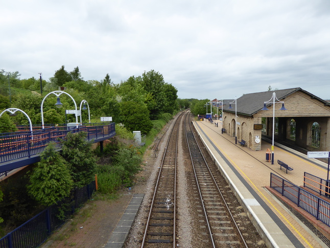 Mansfield Woodhouse
looking north from footbridge