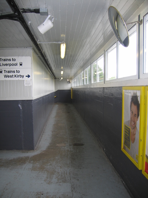 Meols in footbridge