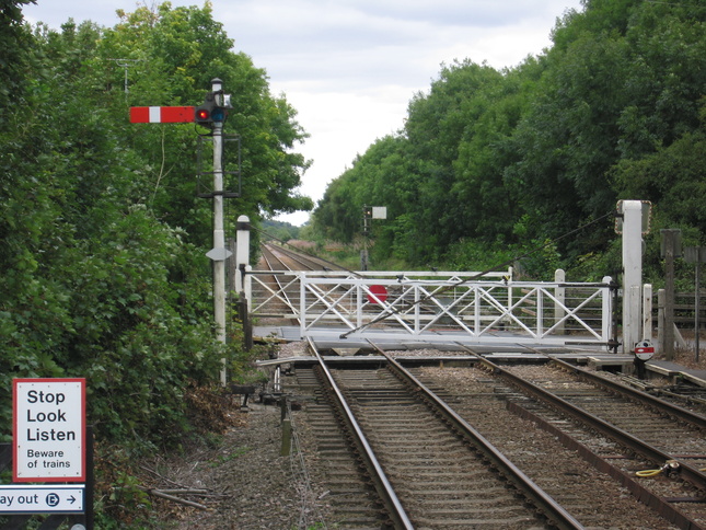 Metheringham level crossing