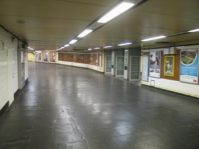Moorfields subway