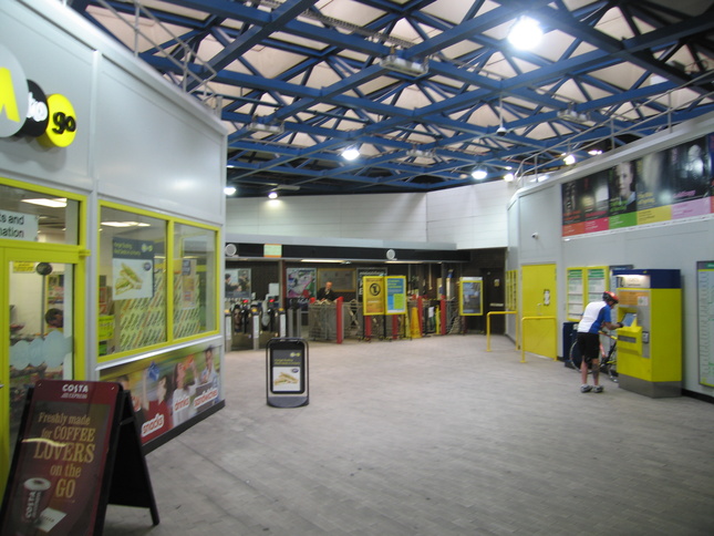 Moorfields concourse