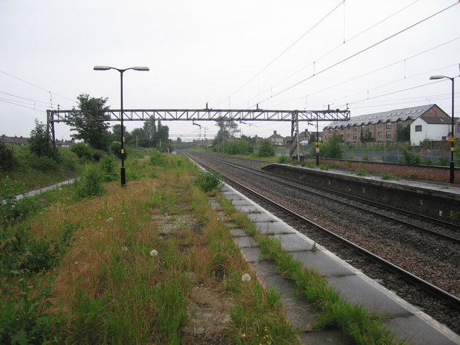 Mossley Hill platforms 1 and 2
looking south
