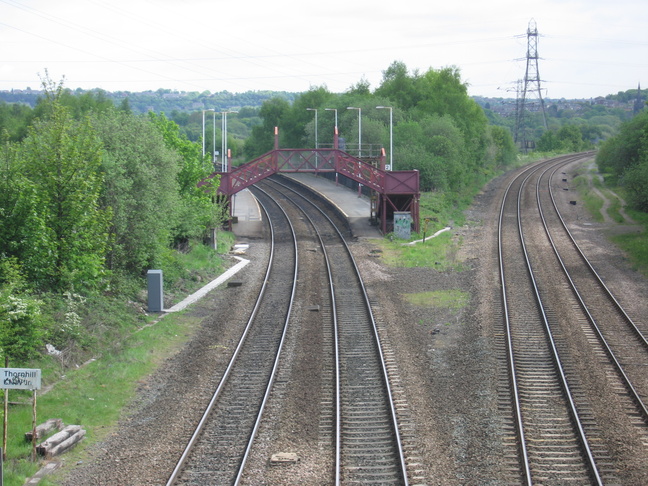 Ravensthorpe from road
bridge, looking east
