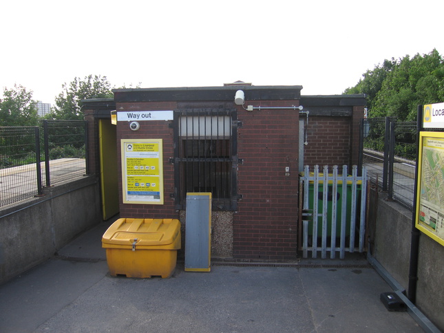 Seaforth and
Litherland platform exit
