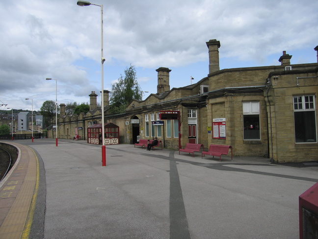 Shipley platform 5 looking westwards
